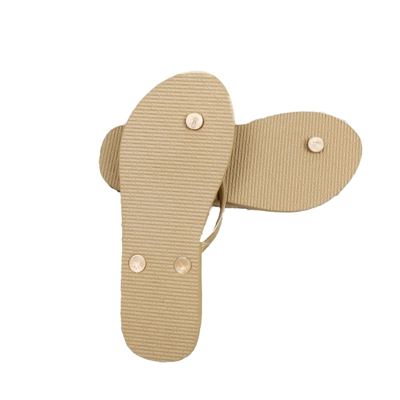 New! TAHARI ELEXI Flip-Flop Metallic Gold Flip Flop Sandals - Picture 2 of 2